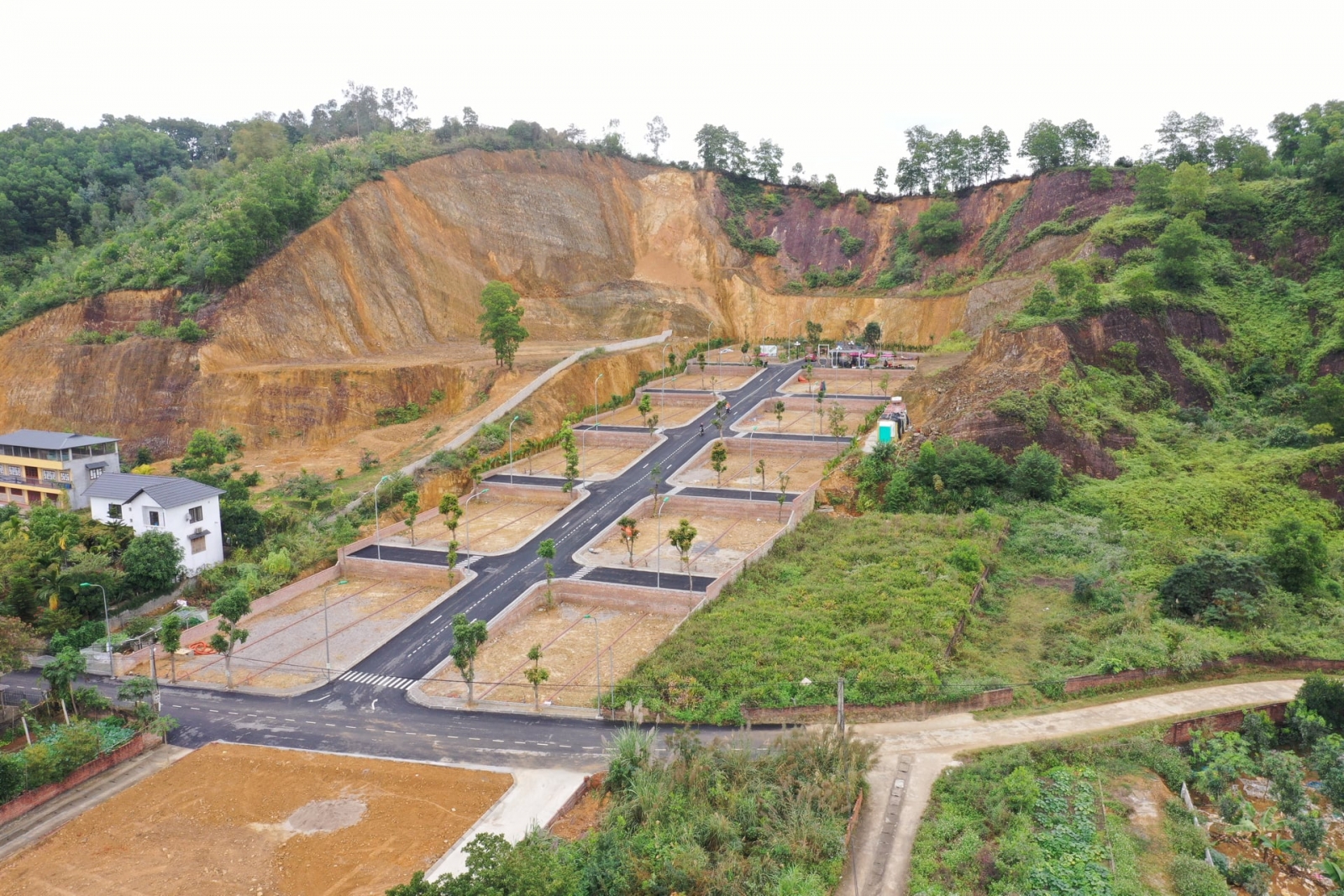 đất phân lô bán nền