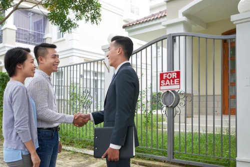 hẹn gặp khách hàng bất động sản
